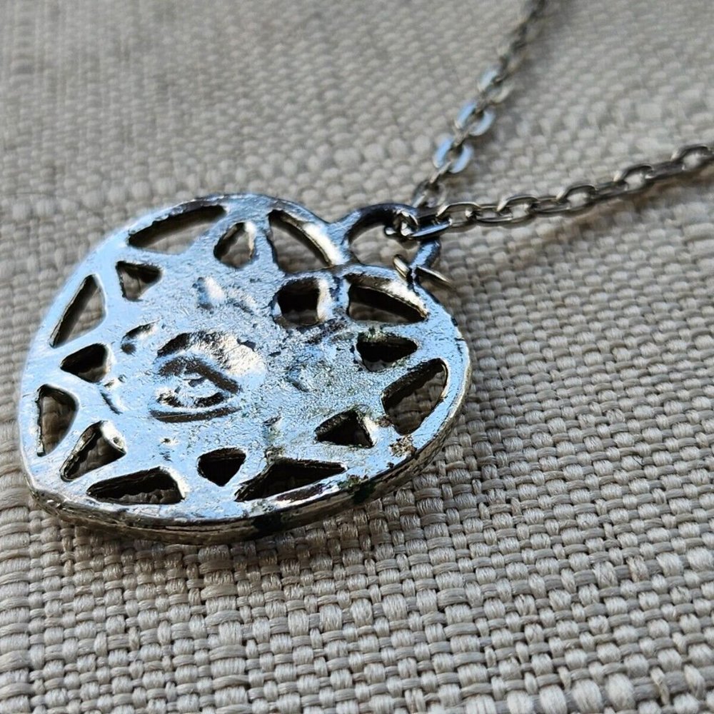 Vintage Necklace Silver Tone Chain Fashion Jewelry Heart Shape Pendant Necklace - Picture 9 of 10